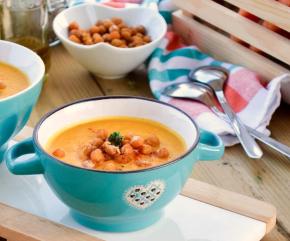 Healthy Carrot Chickpea Soup